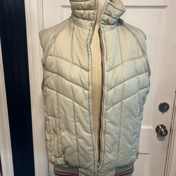 The condition of this vintage coat is IMPRESSIVE! M. - Picture 11 of 13